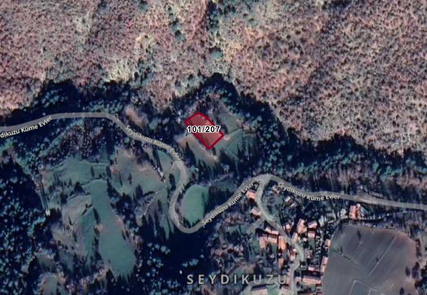   KÜTAHYA DOMANİÇ SEYDİKUZU  KÖYÜNDE 1.514  M²  TARLA  SATILIKTIR