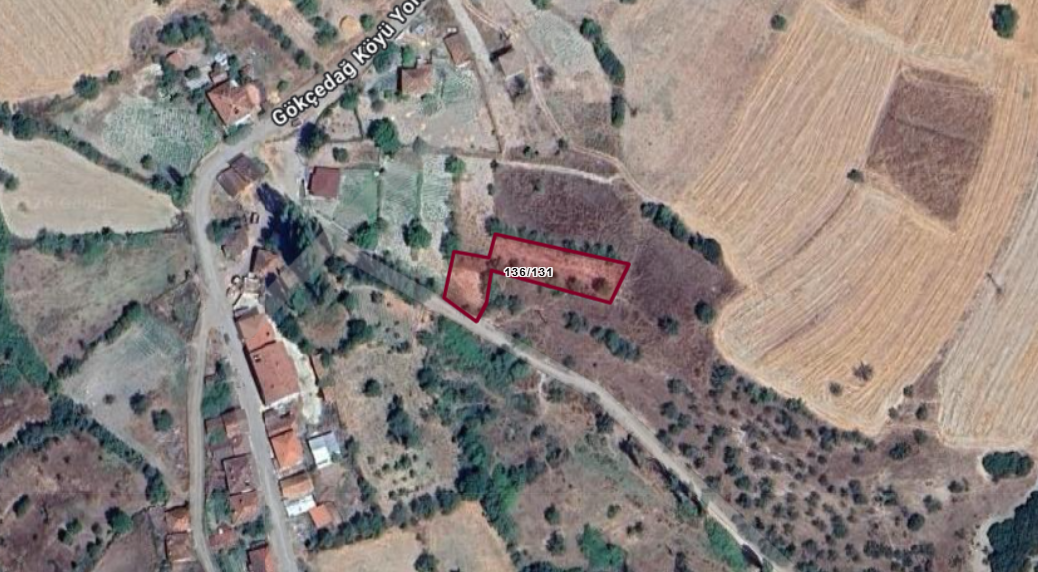 BALIKESİR DURSUNBEY GÖKÇEDAĞ KÖYÜNDE 1.018   M²  ARSA  SATILIKTIR