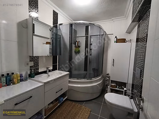 ADAPAZARININ MERKEZİNDE LÜKS YAŞAM 160 M² 3+1 ODA DUBLEKS DAİRE