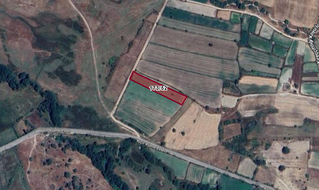 KÜTAHYA SİMAV KİÇİR KÖYÜNDE 2.841 M²  TARLA  SATILIKTIR