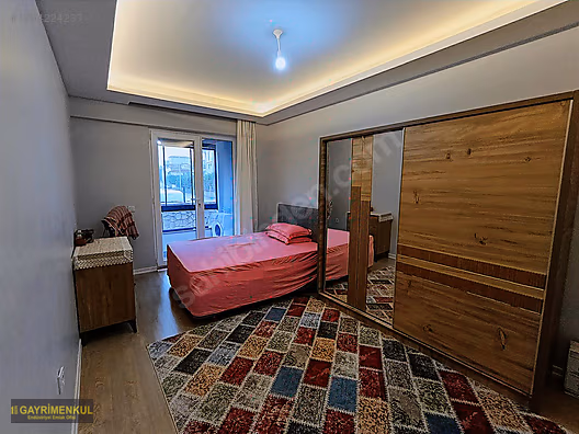 SERDİVAN'DA SİTE İÇİ LÜKS 3+1 GENİŞ BALKONLU EBEVEYN BANYOLU