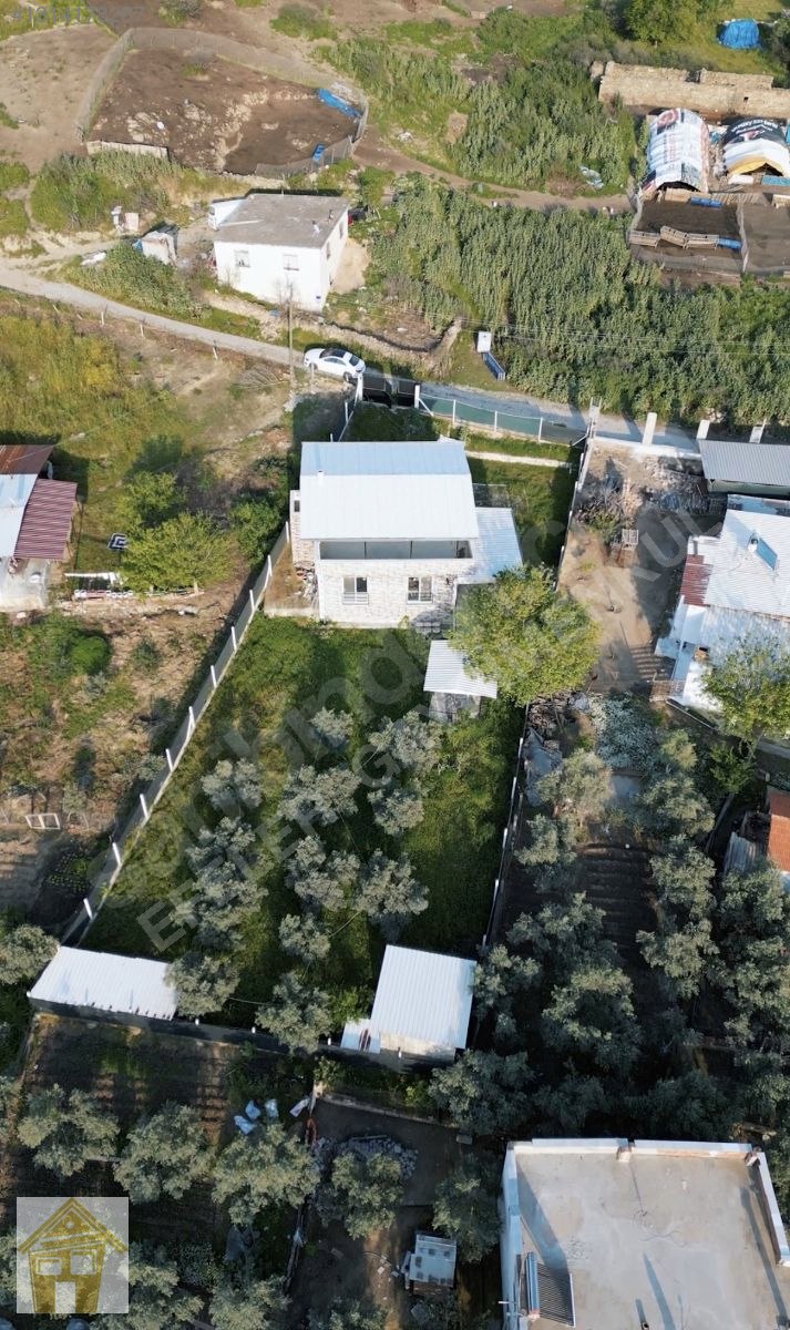EFELER GAYRİMENKUL 838 m² Arsa İçerisinde 110 m² EV
