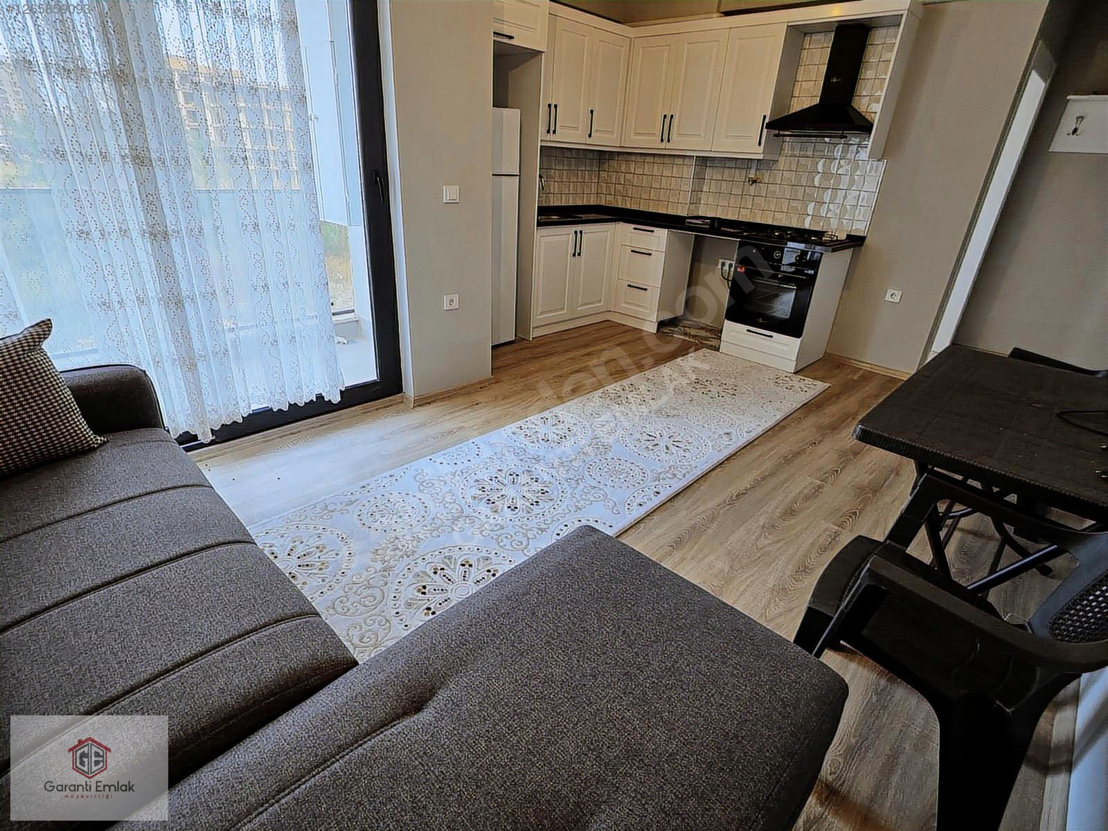 CUMHURİYET MAH FUL EŞYALI 2. KAT 50 M2 1+1 SATILIK DAİRE