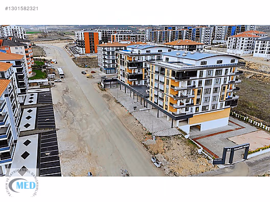 MED GAYRİMENKULDEB YATIRIMIN ve KONFORUN ZİRVESİNDE 3+1 DAİRE