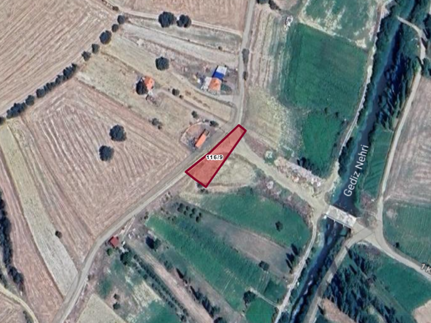 KÜTAHYA GEDİZ GÖLCÜK  KÖYÜNDE 604 M²  TARLA  SATILIKTIR