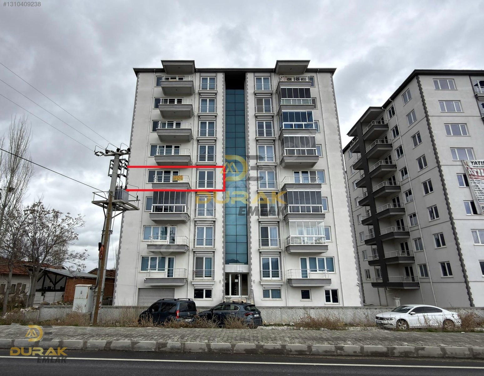 DURAK EMLAK'TAN SATILIK ŞUHUT YOLU ÜZERİNDE SATILIK 3+1 - 140m2