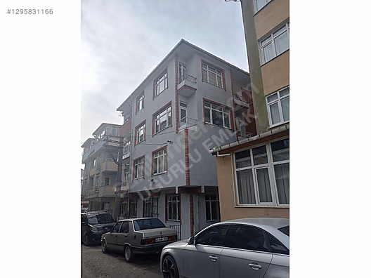 KOCAELİ KÖRFEZ 95 evler Sapağı 120 m MASRAFSIZ TEMİZ DAİRE A.KAT