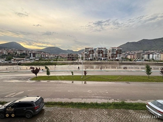 ROYAL EMLAKTAN IRMAK MANZARALI KİRALIK 3+1 HARİKA DAİRE
