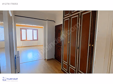 TURYAP'TAN ADA İÇİNDE CADDE ÜSTÜ 3+1 GENİŞ ARA KAT