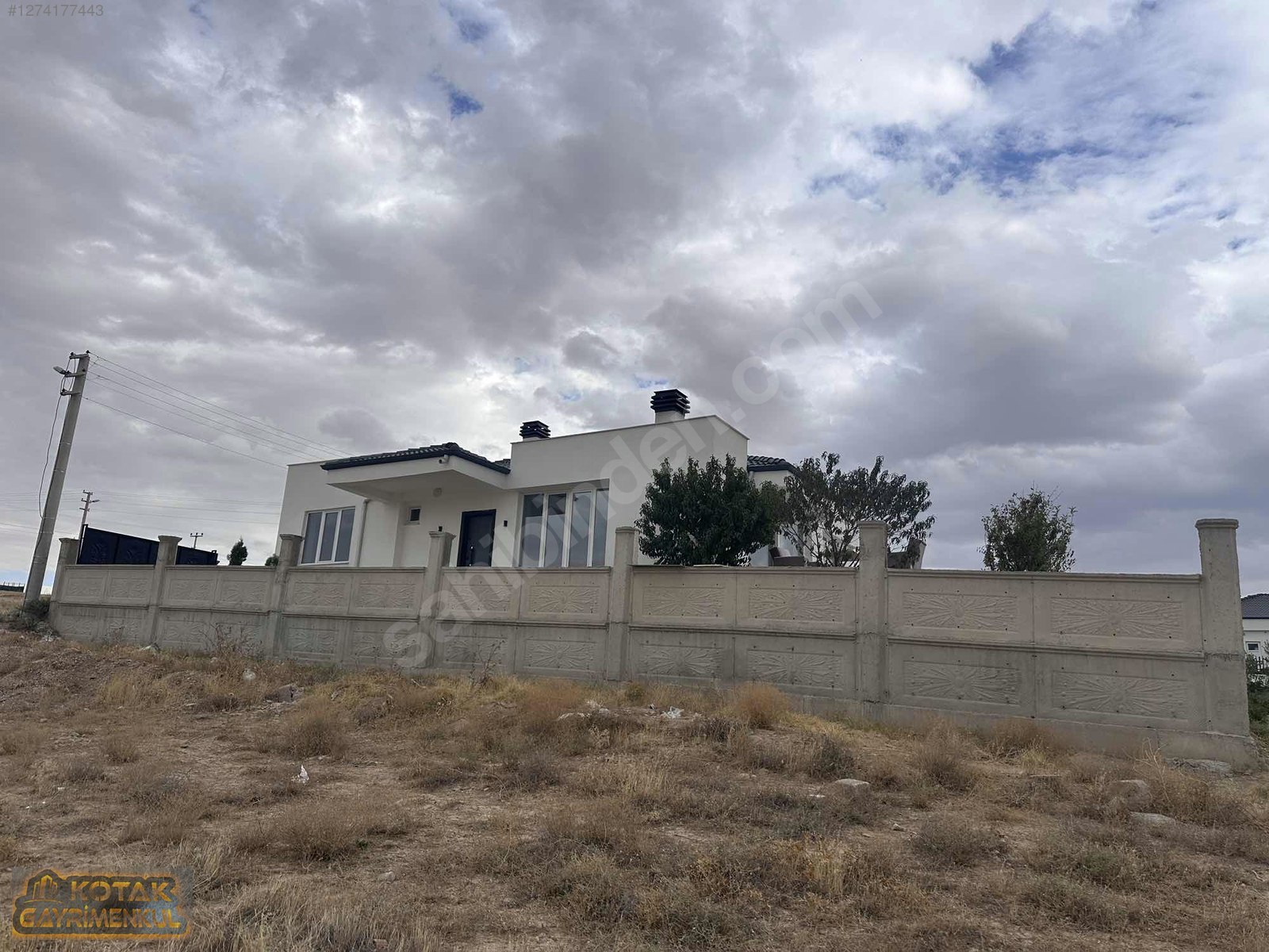 Topakkaya Medeni Bölgesinde oturuma hazır villa