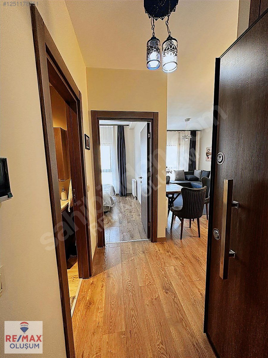 REMAX OLUŞUMDAN NEF 36 BALKONLU 26.KAT 1+1 EŞYALI SATILIK