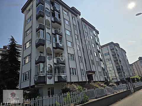 CUMHURİYETDE HAVUZLU SİTEDE 50 M2 CAM BALKON GİRİŞ KATI SATILIK