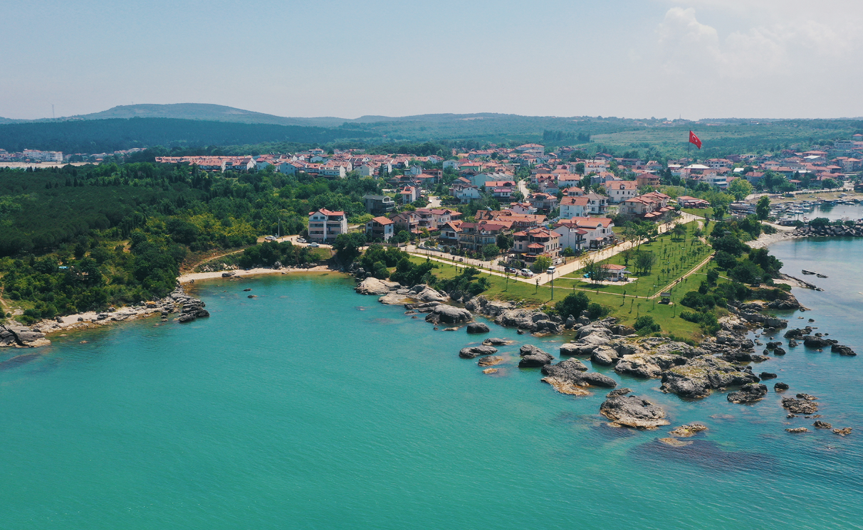   KOCAELİ KANDIRA NASUHLAR  KÖYÜNDE 1.069 M²  TARLA SATILIKTIR