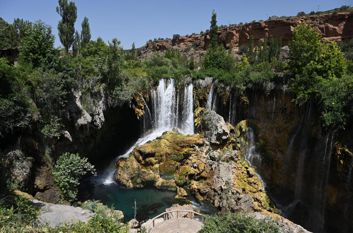  KONYA HADİM BADEMLİ KÖYÜNDE 560M² TARLAMIZ SATILIKTIR.  