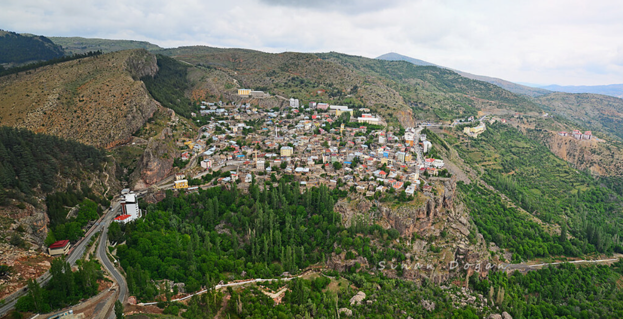       KONYA ILGIN GEÇİT  KÖYÜNDE 6.453   M² TARLA  SATILIKTIR