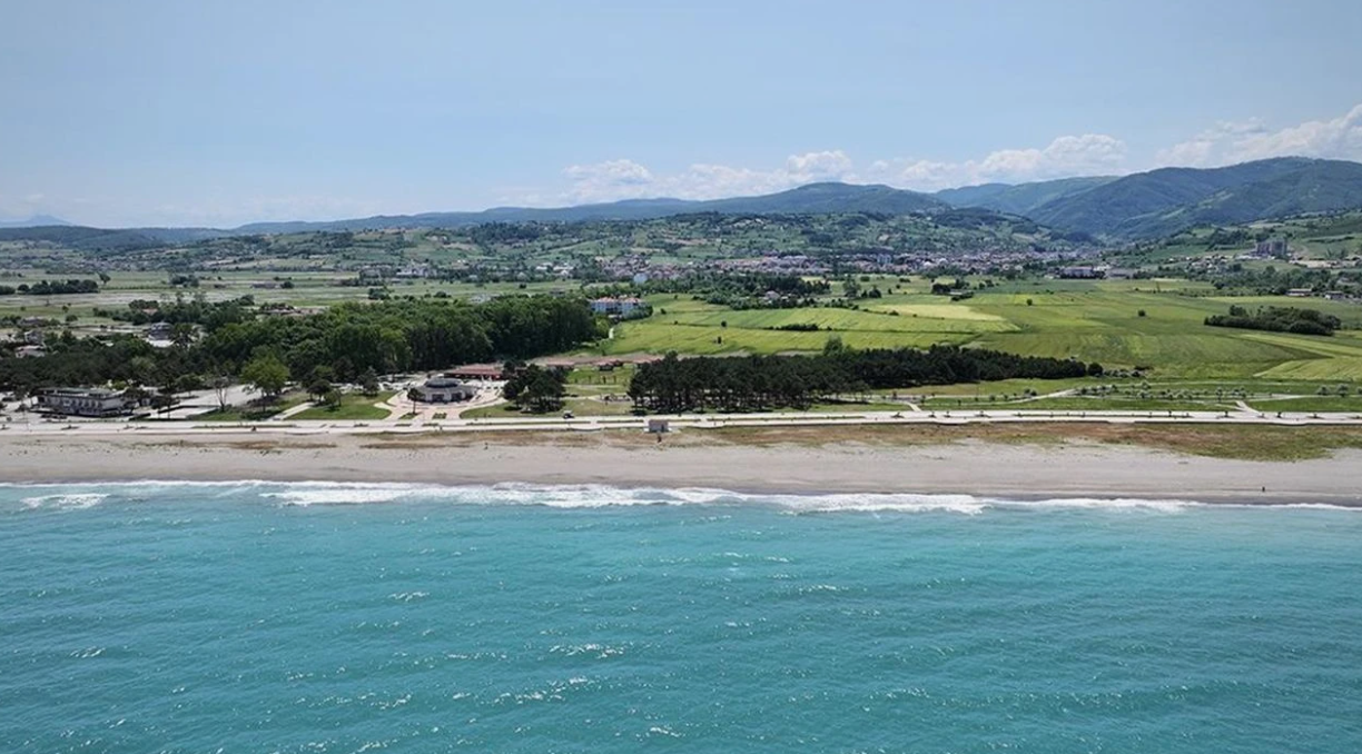  SAMSUN ALAÇAM YUKARIKOÇLU   KÖYÜNDE 3.685 M²  TARLA  SATILIKTIR