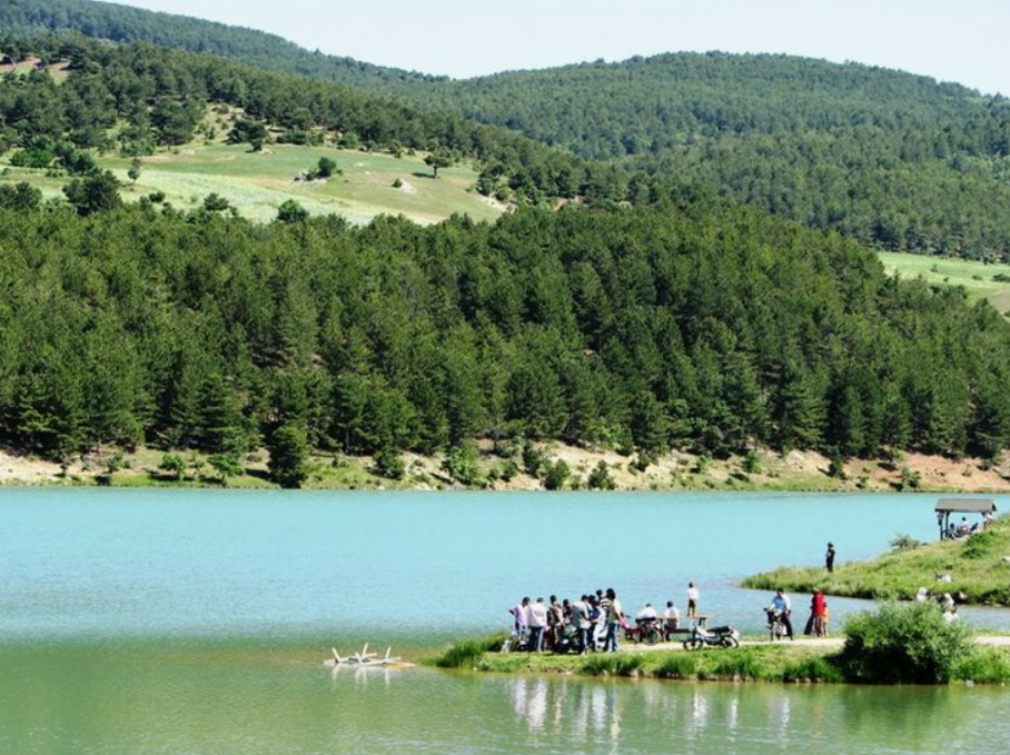  KONYA ILGIN GÖKÇEYURT/GÜMÜŞ KÖYÜ’NDE  8.355 M²  TARLA SATILIKTIR