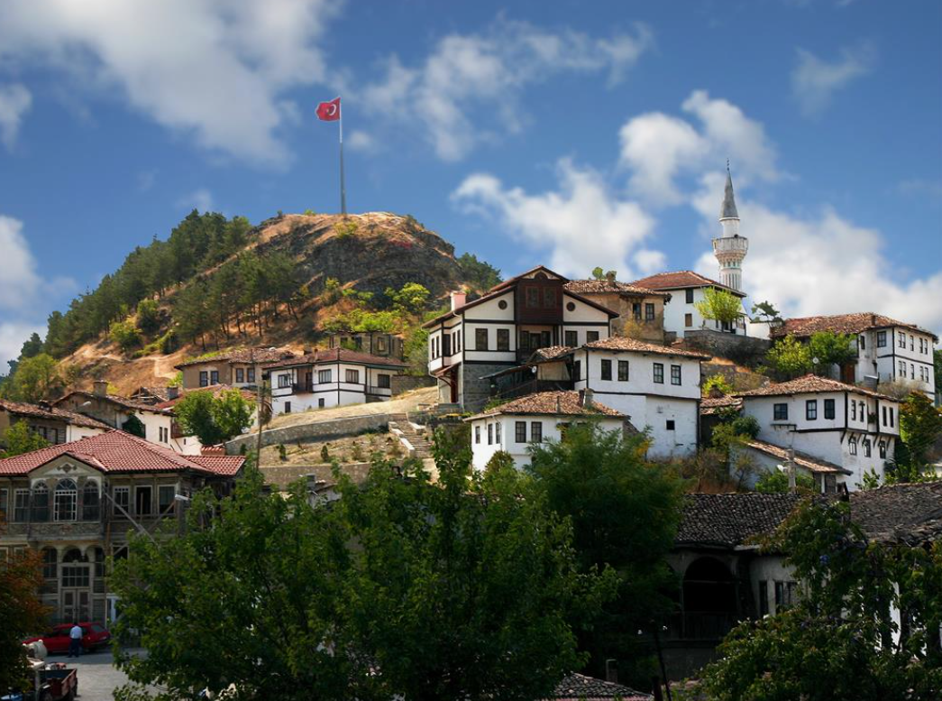 SAKARYA TARAKLI DIŞDEDELER KÖYÜNDE 3.179M² TARLAMIZ SATILIKTIR