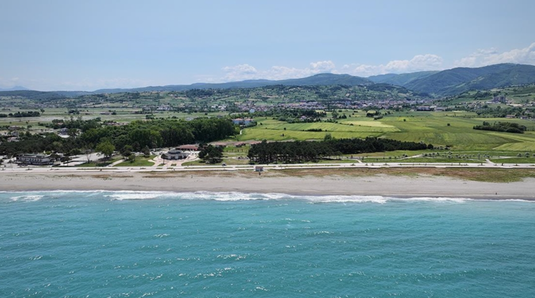 SAMSUN ALAÇAM YOĞUNPELİT  KÖYÜNDE 1.488  M²  TARLA  SATILIKTIR