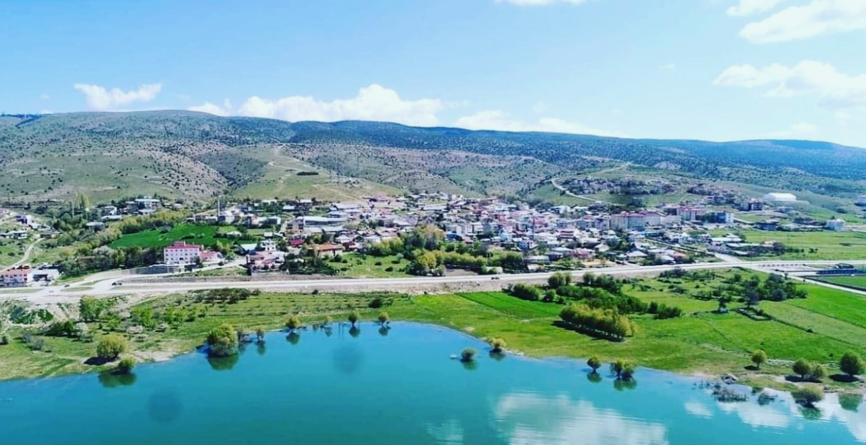     SİVAS GÖLOVA ÇEVRECİK KÖYÜNDE 2.399M² TARLAMIZ SATILIKTIR