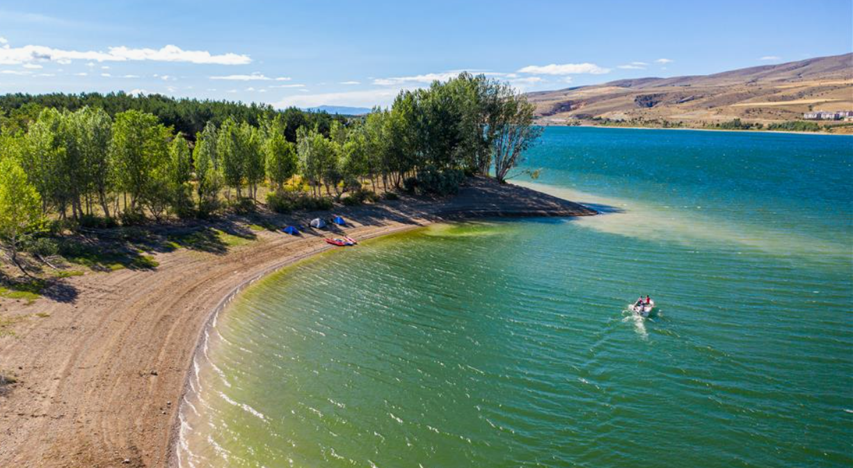 SİVAS GÖLOVA ÇEVRECİK KÖYÜNDE 2.399M² TARLAMIZ SATILIKTIR