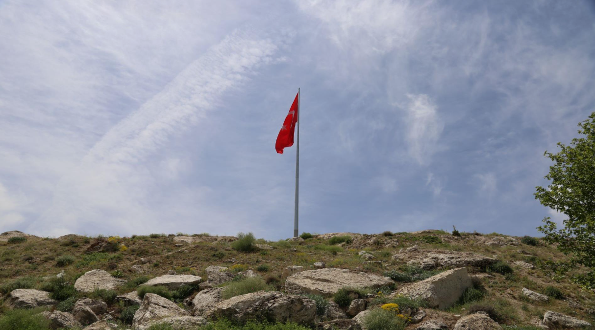  KARAMAN MERKEZ MURATDEDE   KÖYÜNDE 11.544  M²  TARLA SATILIKTIR