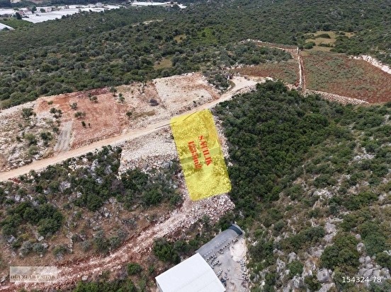 OĞUZLAR EMLAK'TAN BÜYÜKKUM MAH SATILIK 1235 m² TARLA