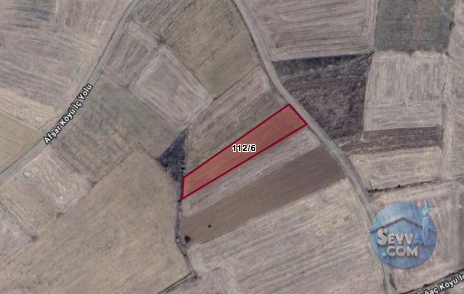 KÜTAHYA ÇAVDARHİSAR GÖKAĞAÇ  KÖYÜNDE  1.576 M²  TARLA SATILIKTIR