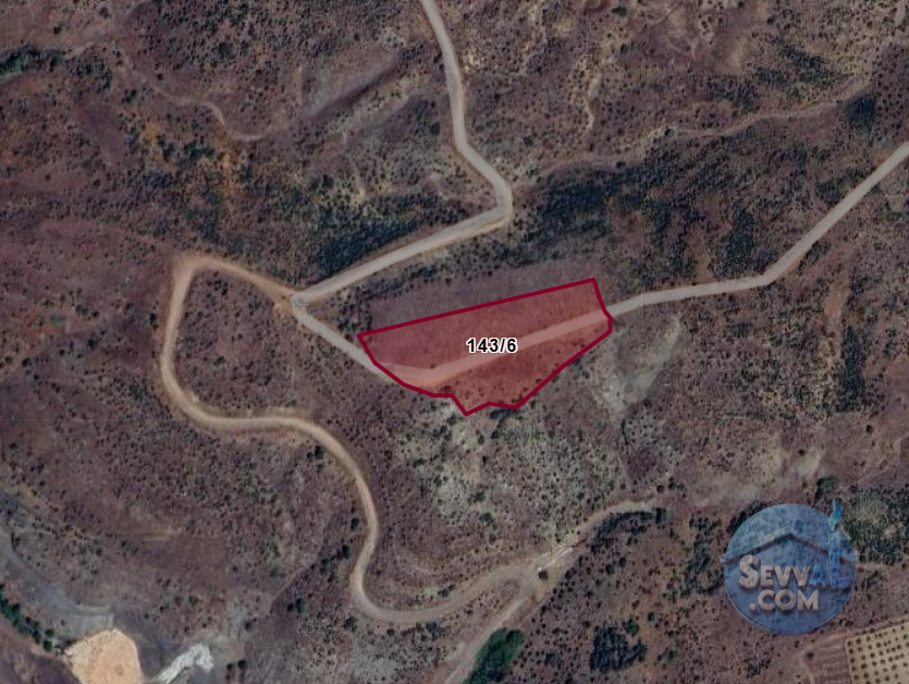 KARAMAN MERKEZ YILANGÜMÜ  KÖYÜNDE  9.242 M²   TARLA  SATILIKTIR