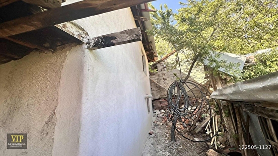 VİP GAYRİMENKUL'den SÖĞÜTLÜ KAHVELER ÜZERİNDE MÜSTAKİL EV