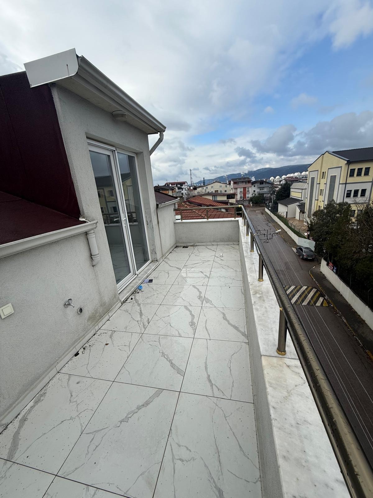 KOCAELİ KÖRFEZ,DE GÜNEY ENGİN CADDESİ ÜZERİNDE SATILIK DUBLEKS 5+1 - KOCAELİ KÖRFEZ fotoğraf 4