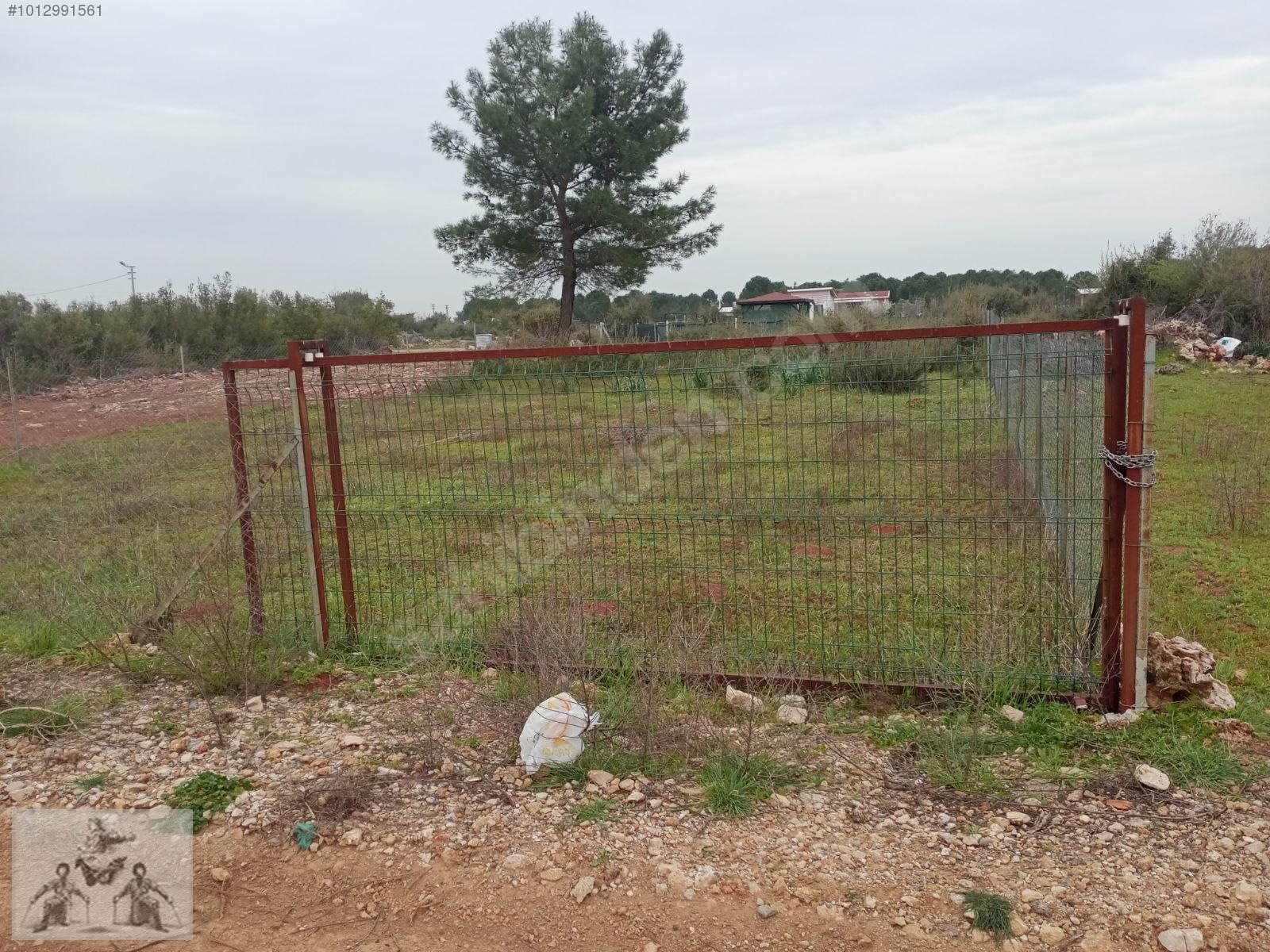 ODABAŞINDA İMARLI VİLLA ARSASI DAİRE TAKASLI