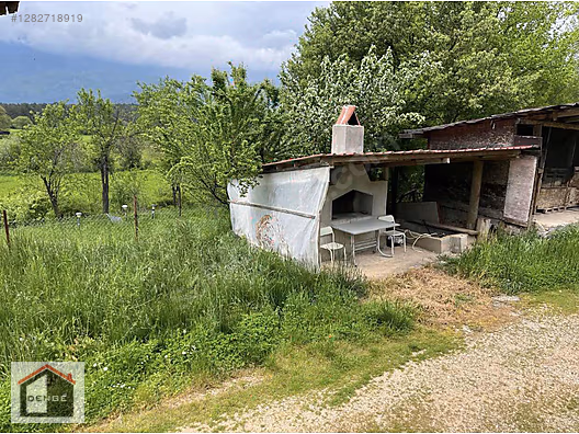 DOĞA İLE İÇ İÇE ARSA VE ÇİFTLİK EVİ