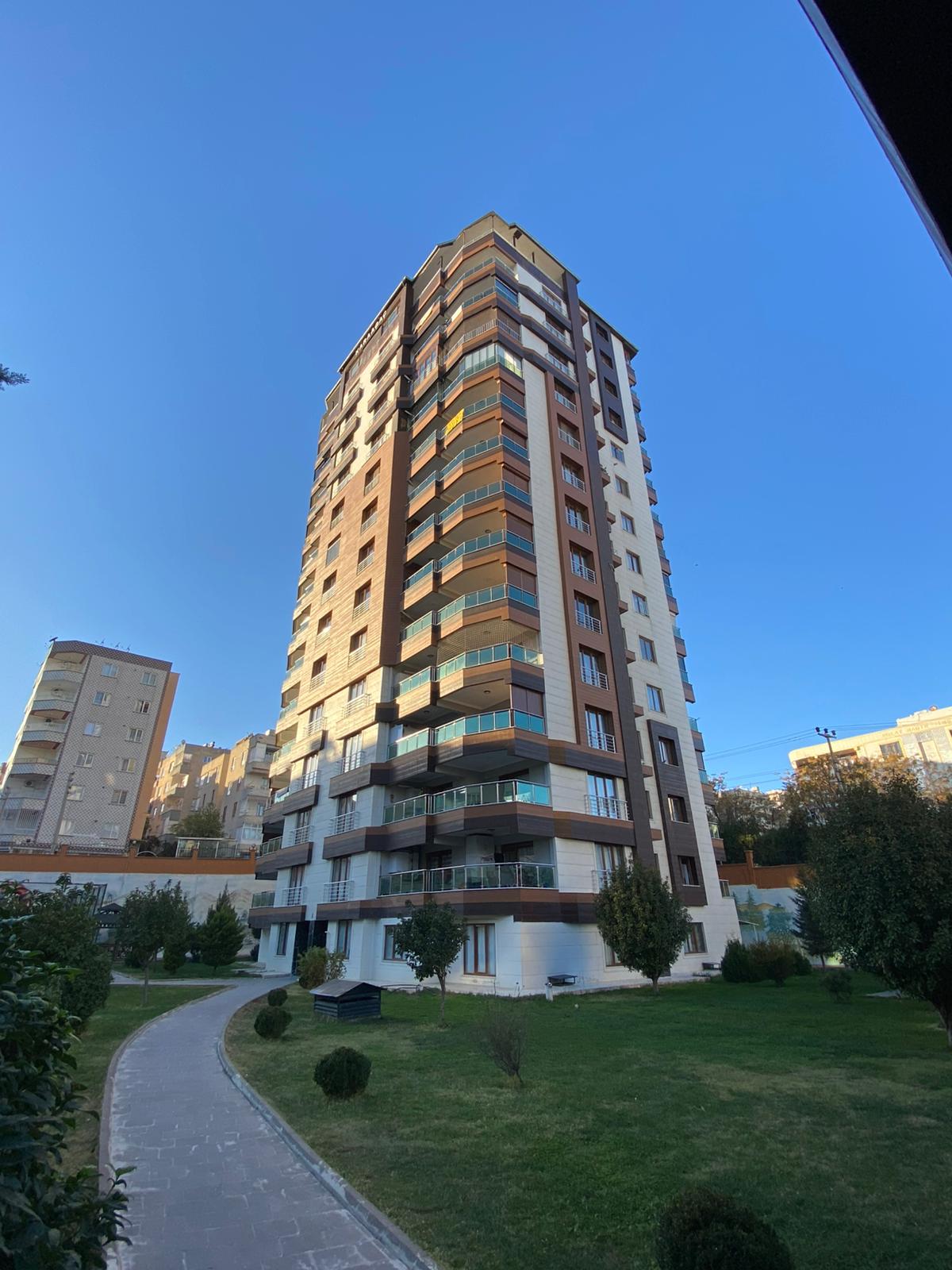 SİTE İÇERİRİSİNDE SATILIK LÜKS DAİRE