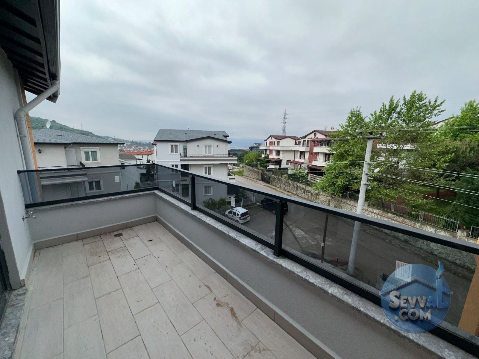 TOPÇULAR MH. SIFIR - EBEVENY BANYOLU - 3+1 ÇATI DUBLEKS