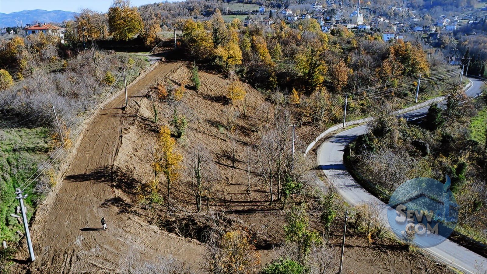 GÖLCÜK NÜZHETİYEDE GÜZEL KONUMDA SATILIK ARAZİ 4225 M2