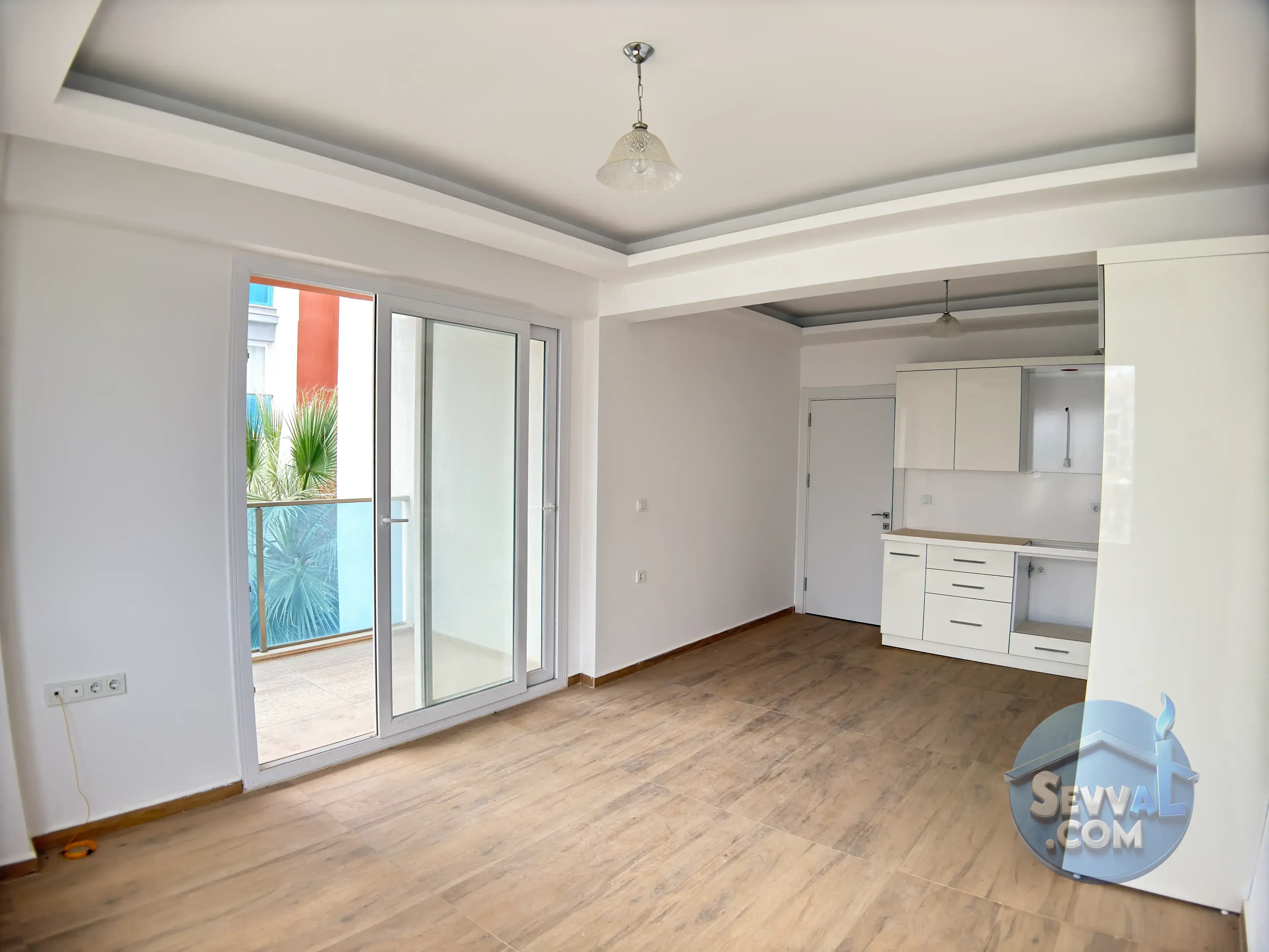SATILIK KUŞADASI EŞİN GOLD SİTESİ 3 ODA 1 SALON ARAKAT DAİRE