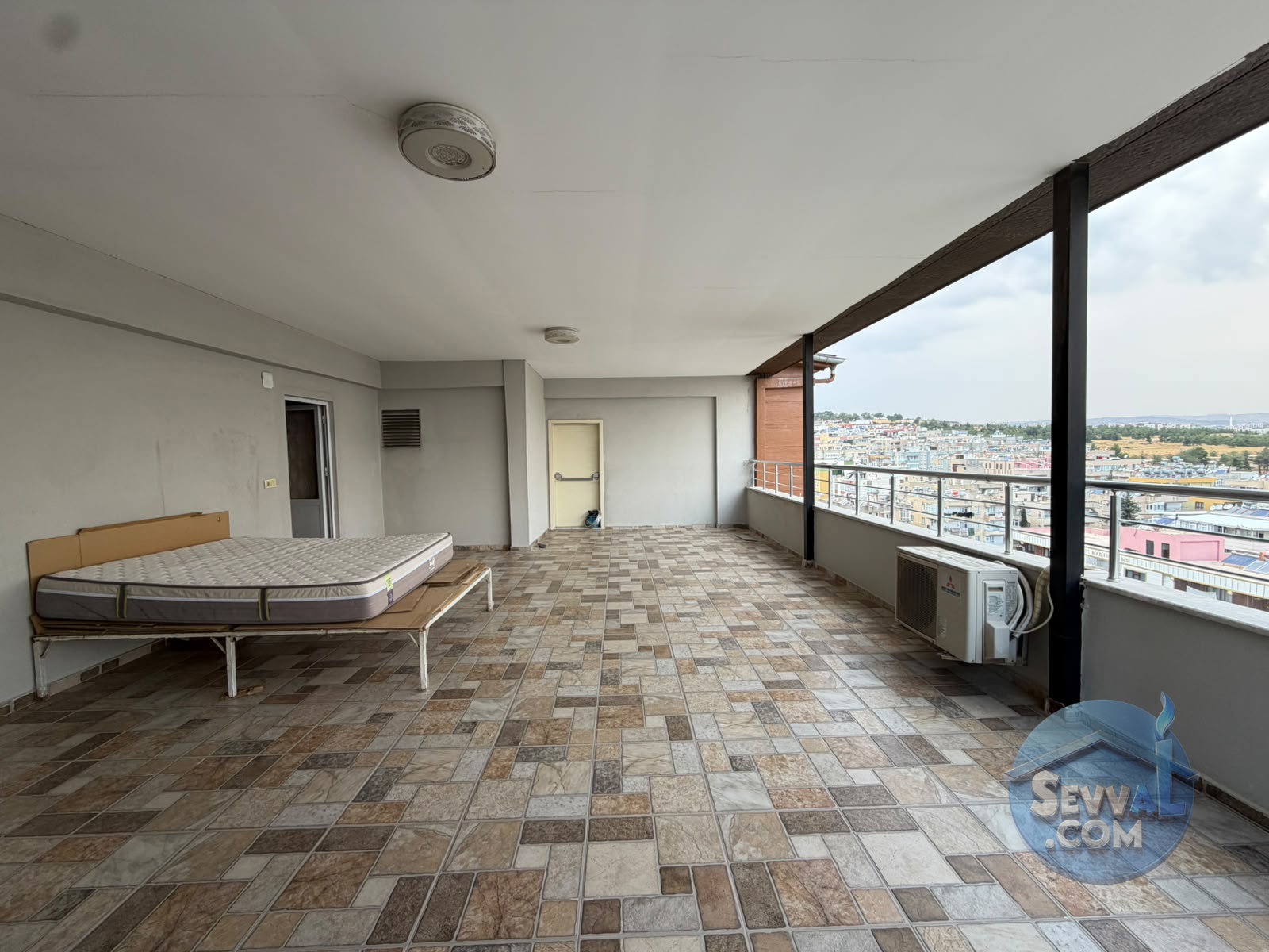 AHMET ERSEVEN MAH. KARAAĞAÇ SİTESİNDE 12. KAT 4+1 ODALI 400 m2 İÇİ FULL YAPILI - ŞANLIURFA HALİLİYE fotoğraf 5
