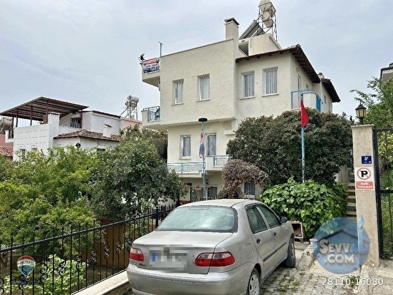 Kadınlar Denizi Sidonya Sitesinde, 5+2, Özel Otoparklı Villa