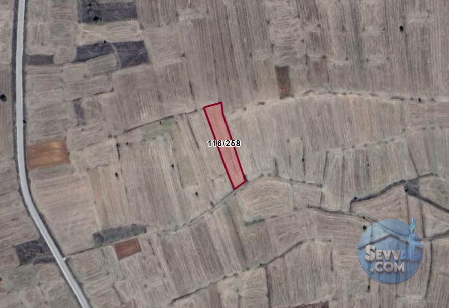 KÜTAHYA ÇAVDARHİSAR GÖKAĞAÇ  KÖYÜNDE  2.870 M²  TARLA SATILIKTIR