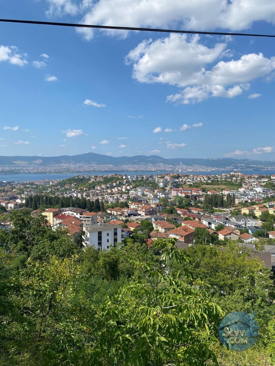 GÖLCÜK ÖRÇÜN'DE 734 m² ARSA İÇERİSİNDE 3+1 MÜSTAKİL EV | DOĞAYLA