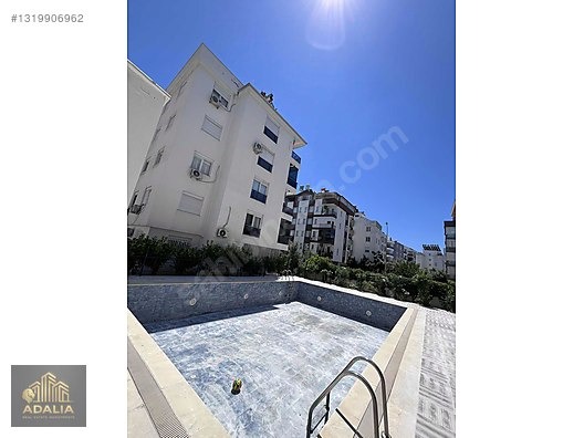 Muratpaşa Gebizli'de Site İçerisinde Havuzlu, Otoparklı 2+1
