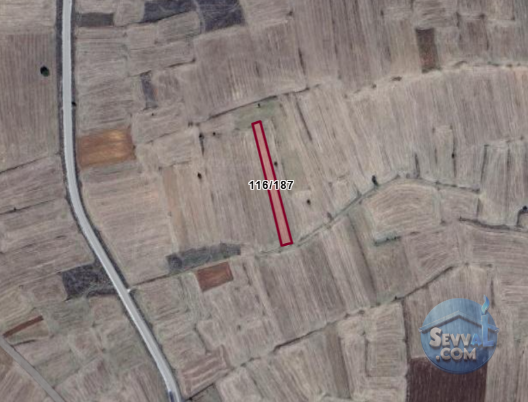 KÜTAHYA ÇAVDARHİSAR GÖKAĞAÇ  KÖYÜNDE  1.436 M²  TARLA SATILIKTIR