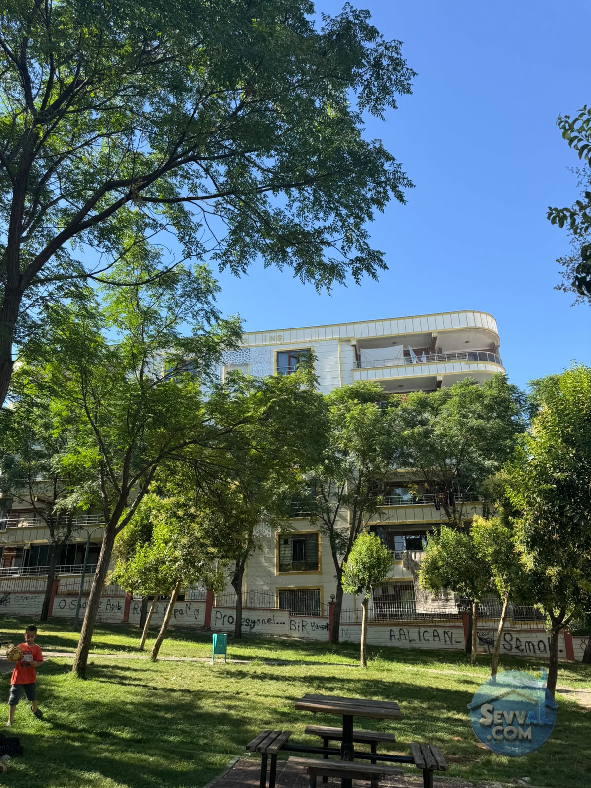 İPEKYOL MAH, 4.KAT 4+1 DOĞALGAZLI,ASANSÖRLÜ, LÜKS DAİRE