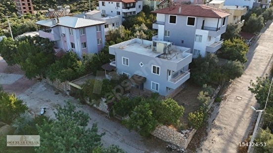OĞUZLAR EMLAK'TAN SATILIK TRİPLEKS VİLLA ANTALYA/DEMRE