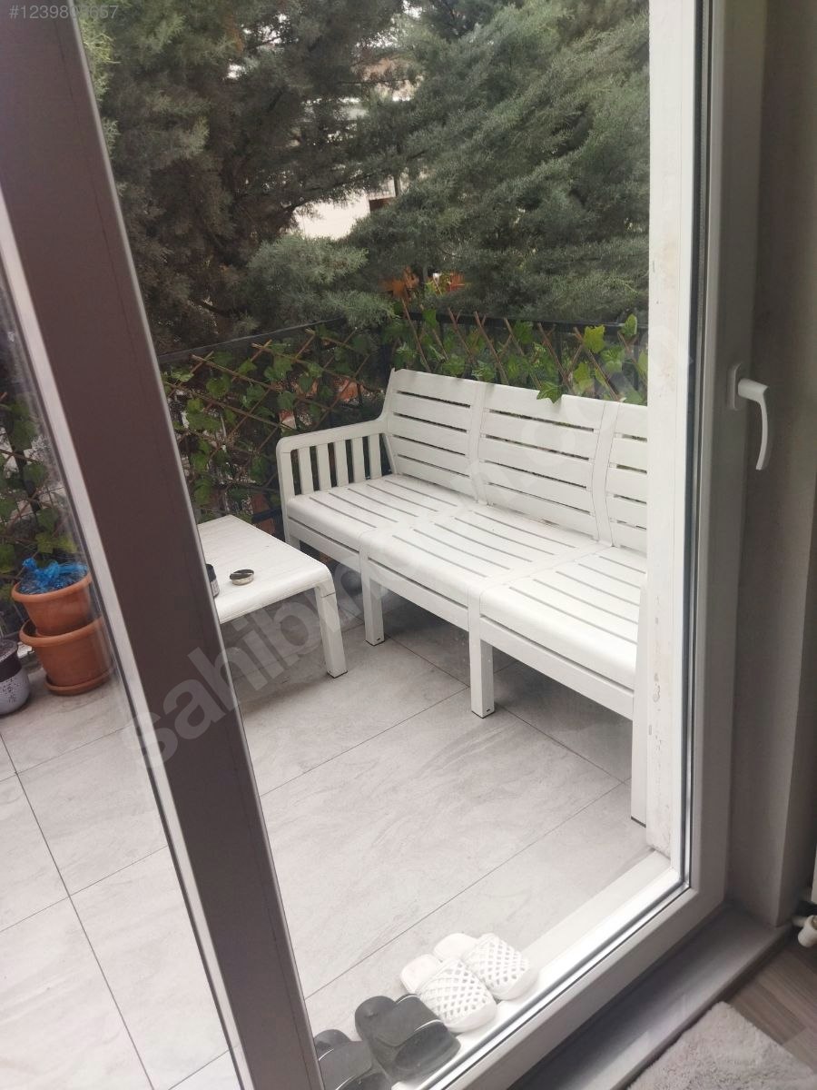 Yenibağlar da sahibinden satılık 3 katlı bahçeli ev okul karsisi - BURSA OSMANGAZİ fotoğraf 13