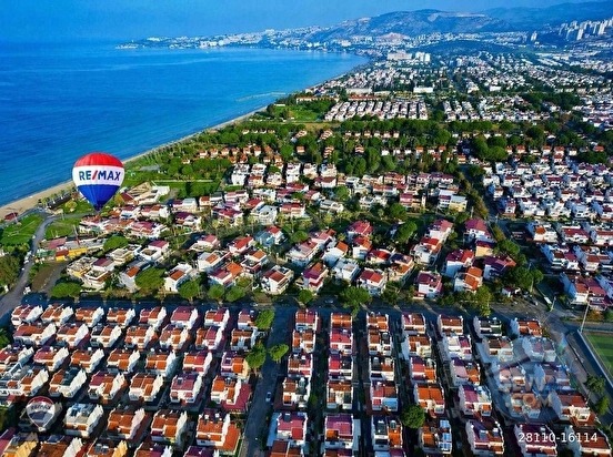 KUŞADASI KARAOVA ZITUR’DA DENIZE 20 M | TRIPLEKS VILLA | DENIZ MANZARALI | 4+1 |