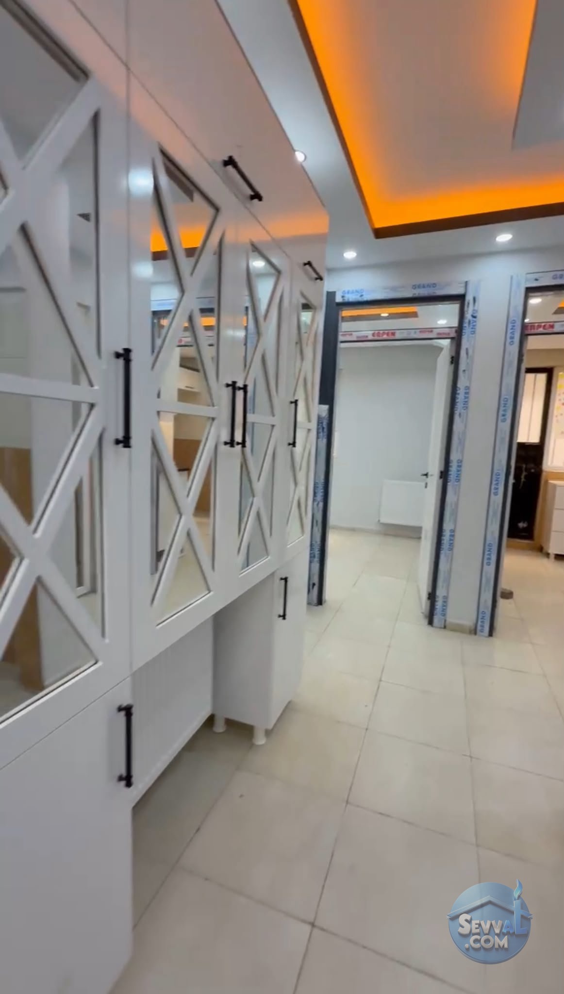 AHMET YESEVİ MAH YÜKSEK GİRİŞ 3+1 D.GAZ KAPIDA YETKİ NO: 6300012 - ŞANLIURFA HALİLİYE fotoğraf 5