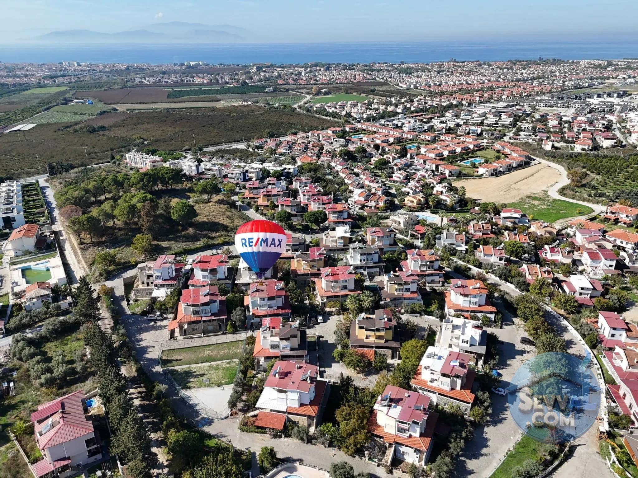 SATILIK KUŞADASI SOĞUCAK AYTAÇ SİTESİ 5+2 HAVUZLU İKİZ VİLLA