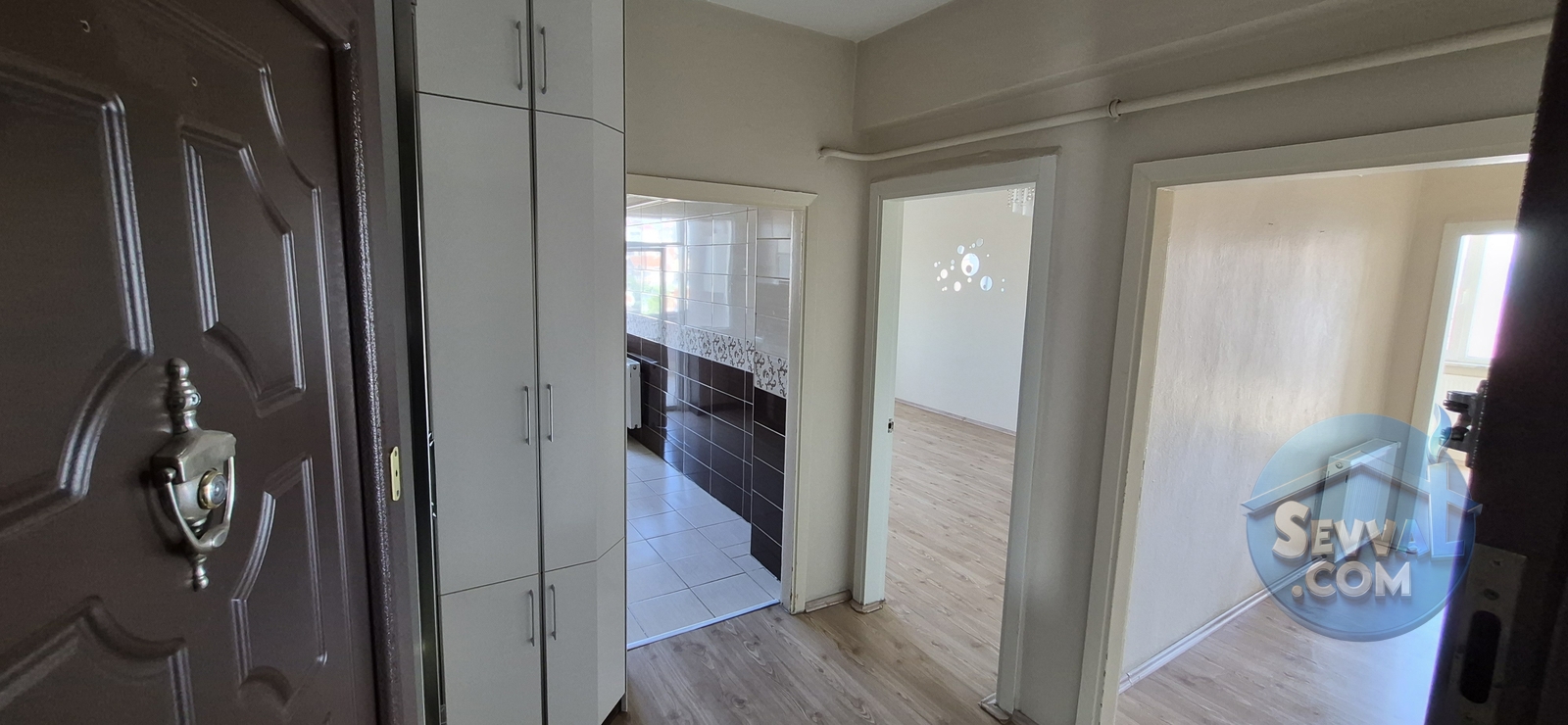 Gölcük Piyalepaşa Deniz As Sitesi'nde Kiralık 3+1 Daire